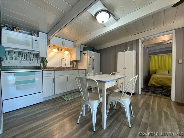 $175,000 | 1735 Lick Creek Road, Edwards, MO 65326