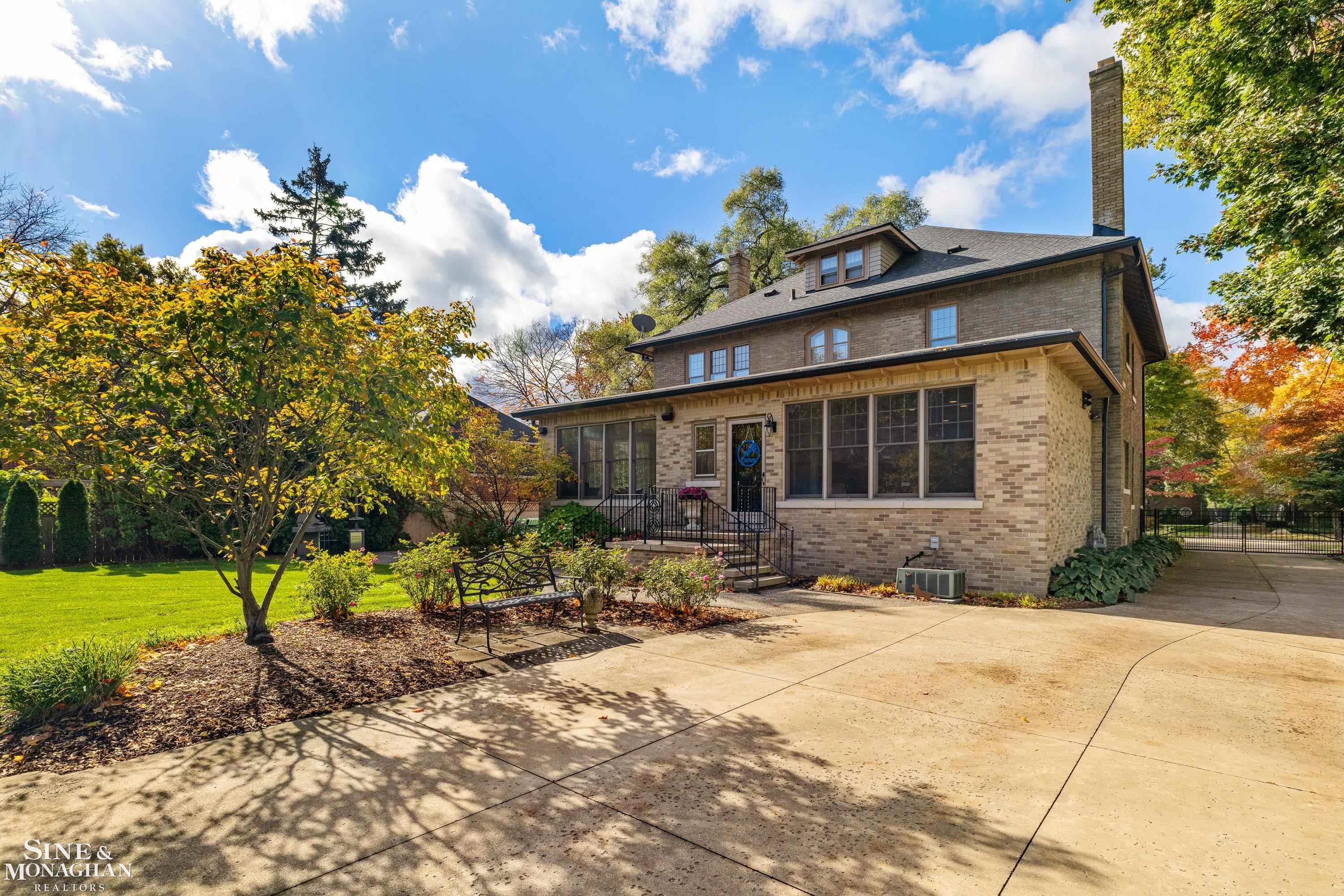 1148 Devonshire Road Grosse Pointe Park, MI 48230 - Photo 77 of 89
