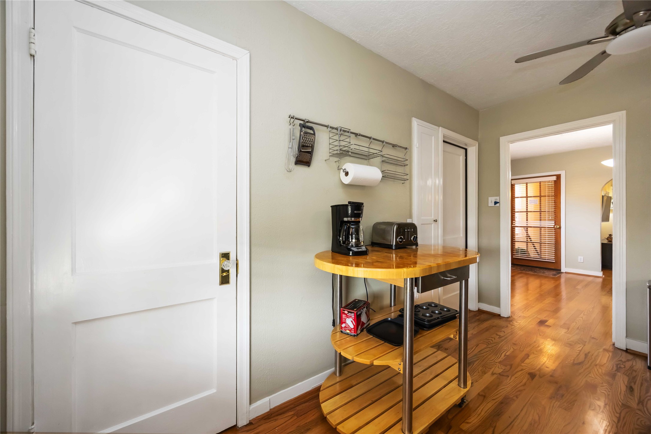 2104 Winbern Street Houston, TX 77004 - Photo 6 of 24 a view of a room that has a table and chairs in it