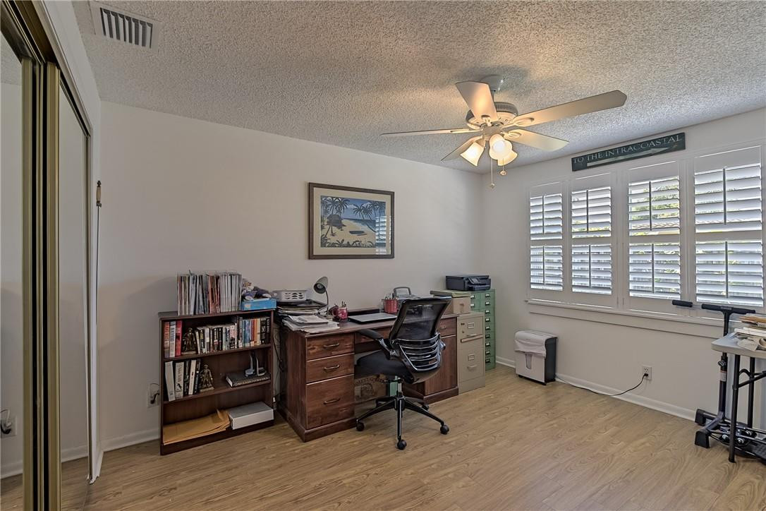 2265 Northeast 37th Court Lighthouse Point, FL 33064 - Photo 23 of 40 Photo 23