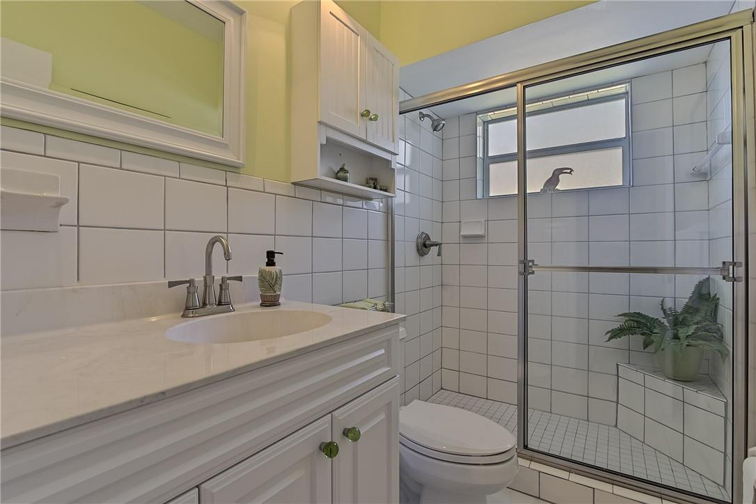 2265 Northeast 37th Court Lighthouse Point, FL 33064 - Photo 24 of 40 Photo 24