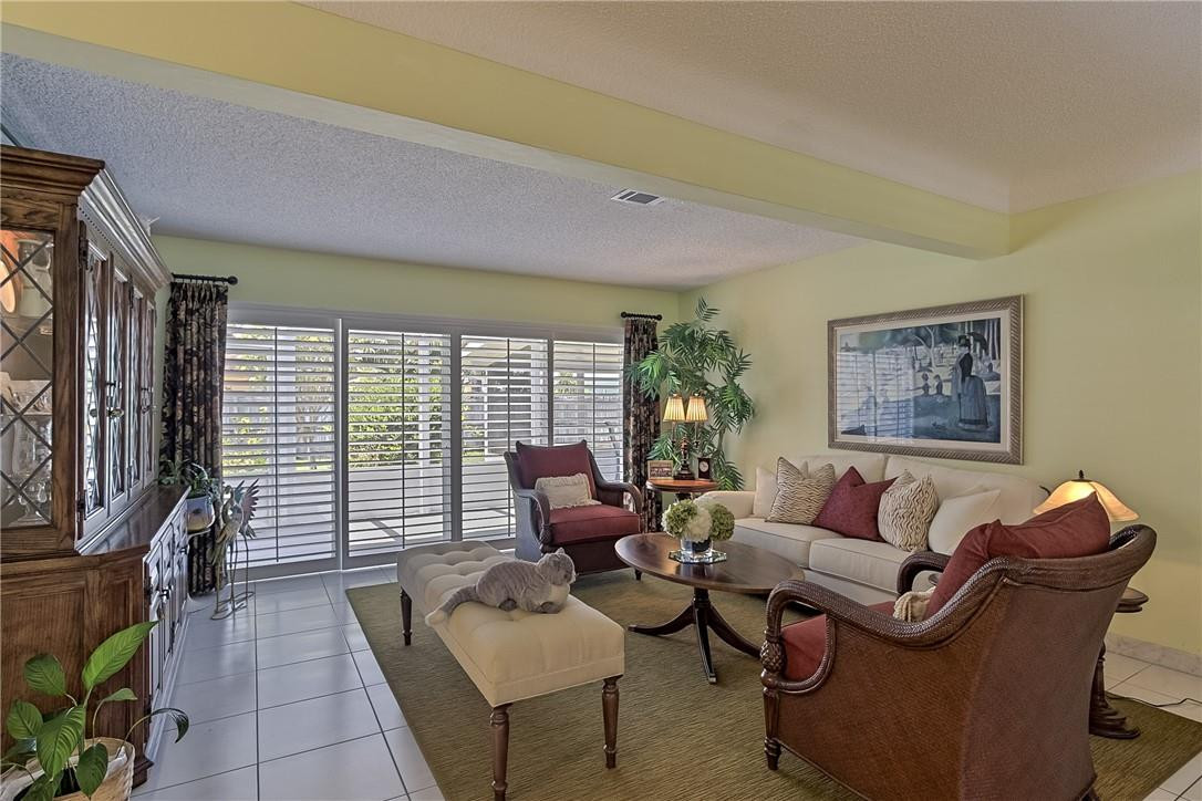 2265 Northeast 37th Court Lighthouse Point, FL 33064 - Photo 10 of 40 Photo 10