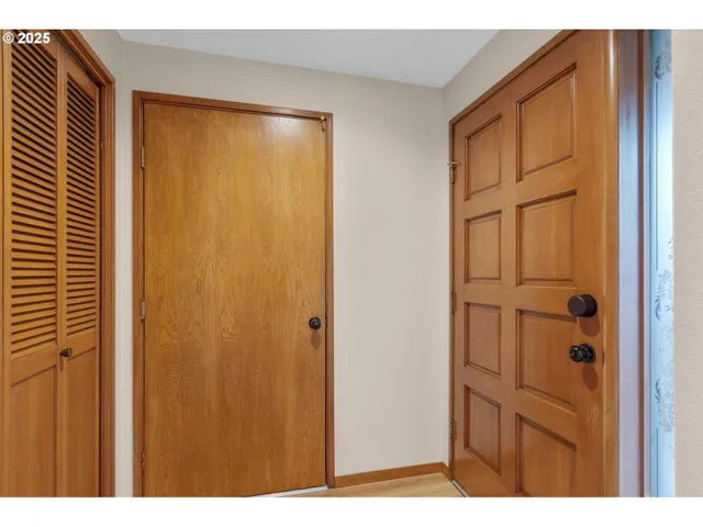 $299,900 | 13802 Northwest 10th Court, Vancouver, WA 98685