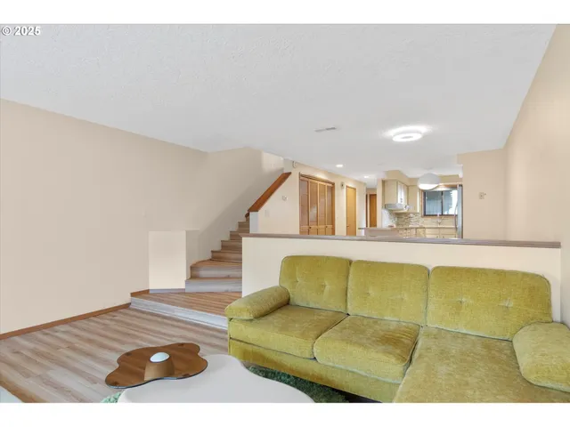 $299,900 | 13802 Northwest 10th Court, Vancouver, WA 98685