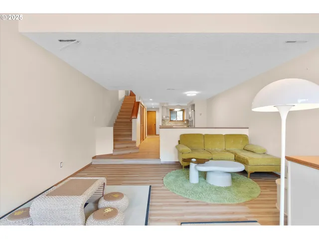 $299,900 | 13802 Northwest 10th Court, Vancouver, WA 98685