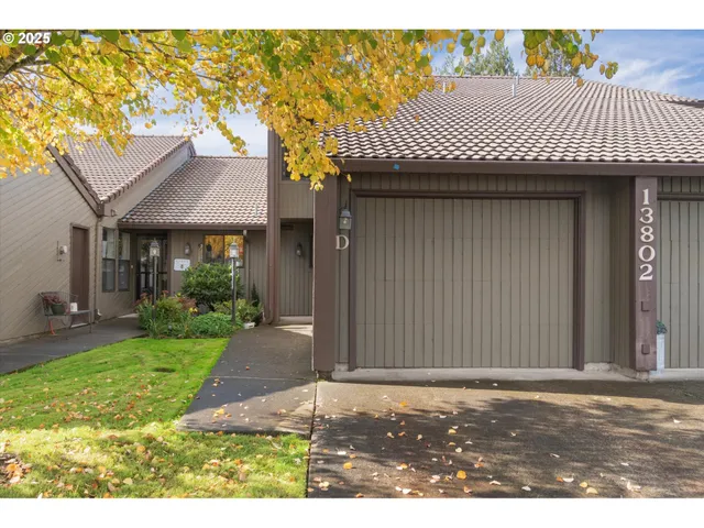 $299,900 | 13802 Northwest 10th Court, Vancouver, WA 98685