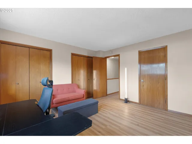 $299,900 | 13802 Northwest 10th Court, Vancouver, WA 98685