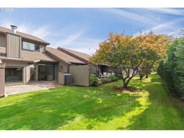 $299,900 | 13802 Northwest 10th Court, Vancouver, WA 98685