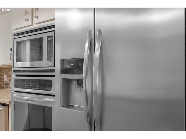 $299,900 | 13802 Northwest 10th Court, Vancouver, WA 98685