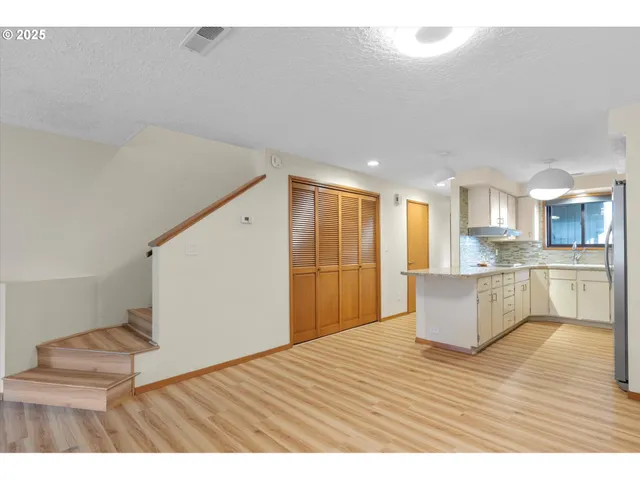 $299,900 | 13802 Northwest 10th Court, Vancouver, WA 98685