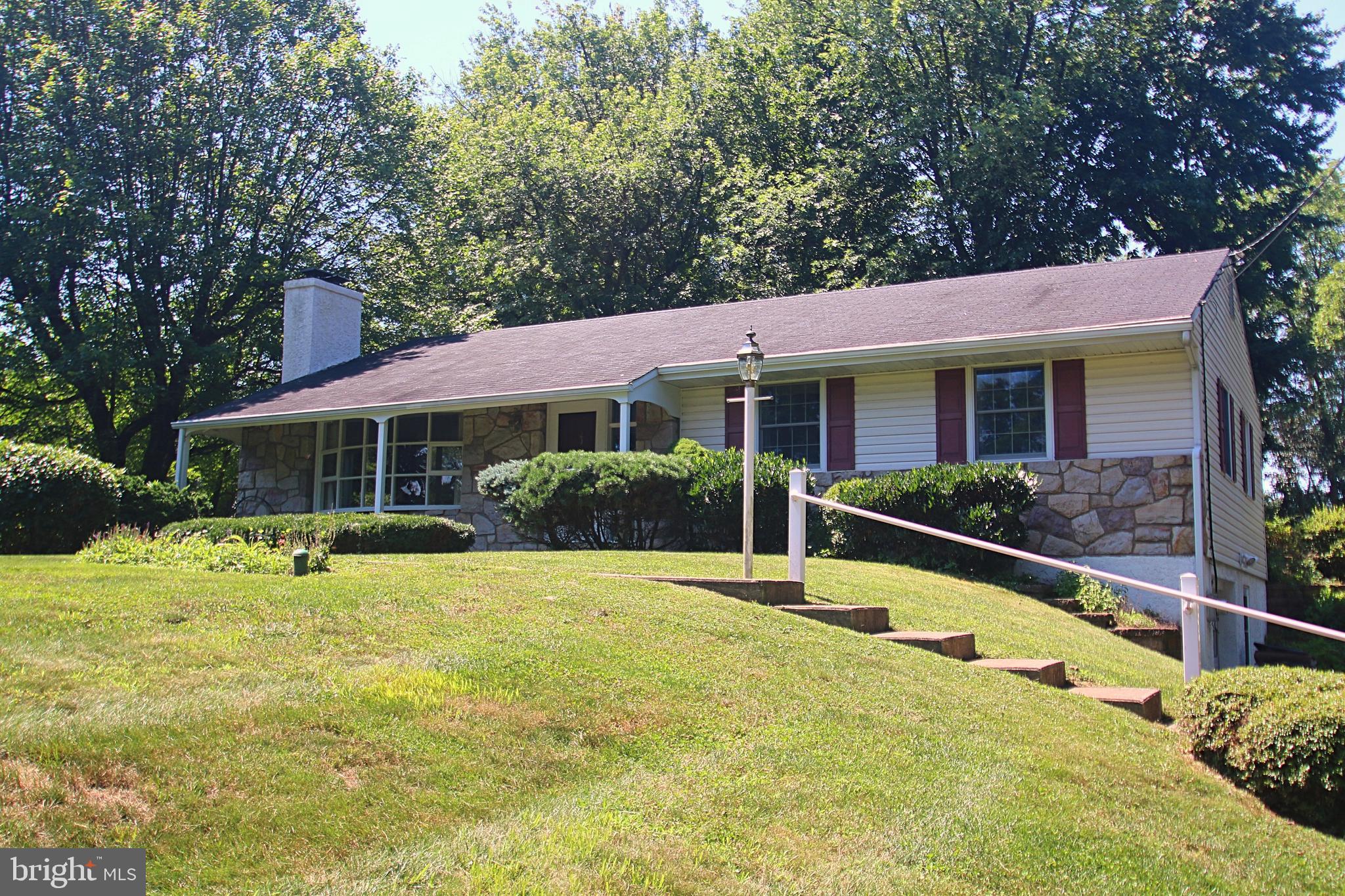 364 Bishop Road Pottstown, PA 19465 - Photo 1 of 17 Gallery Image 1