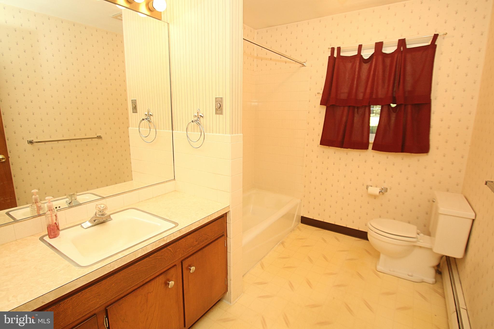364 Bishop Road Pottstown, PA 19465 - Photo 10 of 17 Gallery Image 10