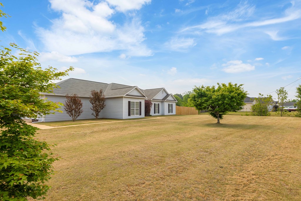 2 Cotton Court Fort Mitchell, AL 36856 - Photo 4 of 37