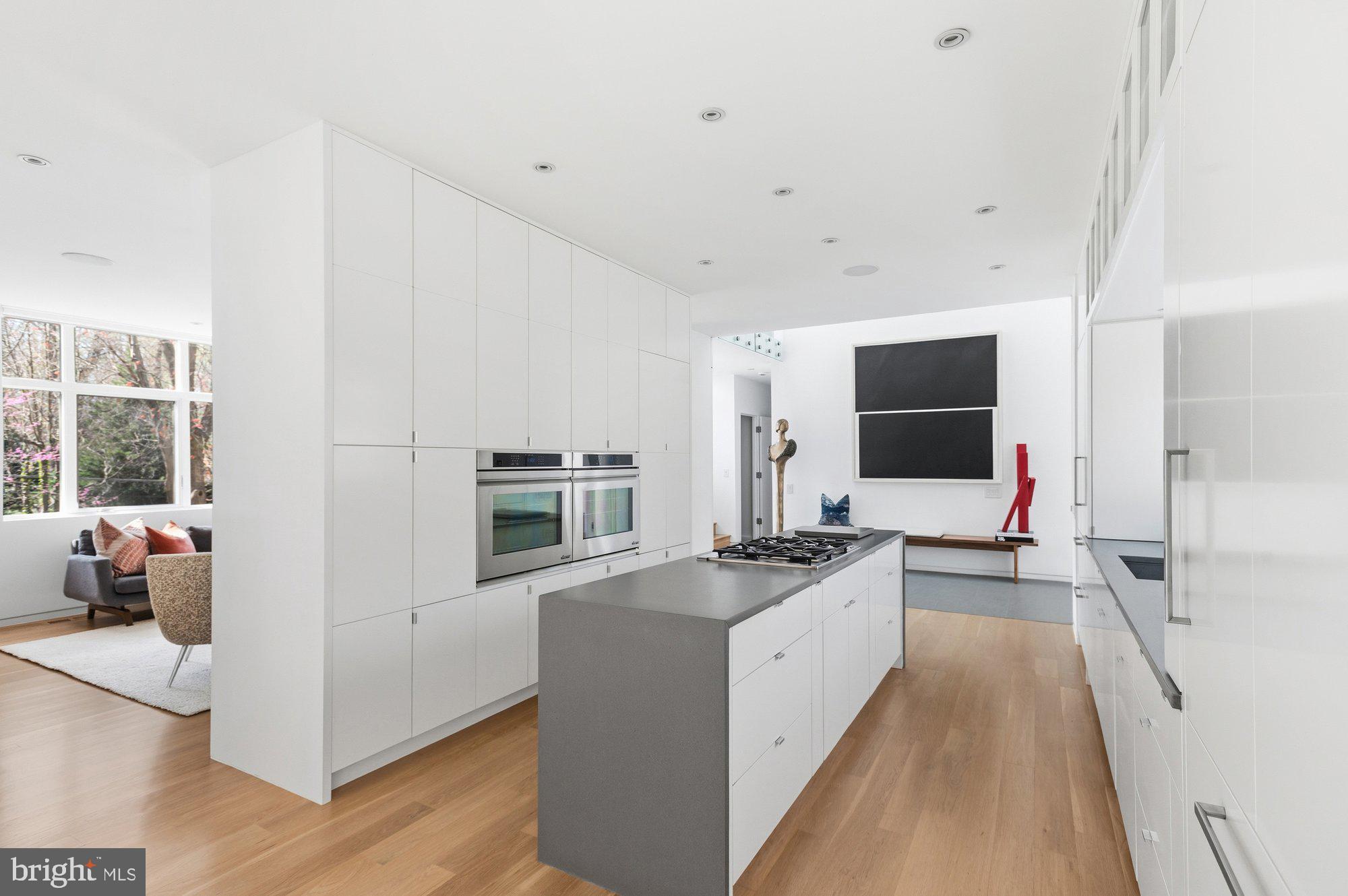 6016 Chesterbrook Road McLean, VA 22101 - Photo 16 of 67 Kitchen