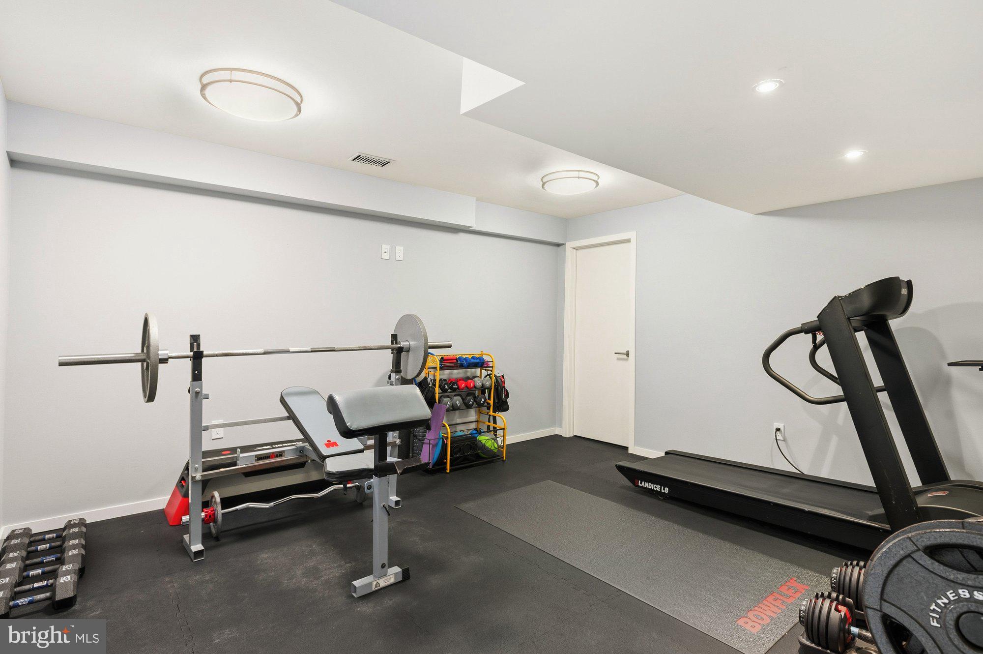 6016 Chesterbrook Road McLean, VA 22101 - Photo 49 of 67 Exercise Room