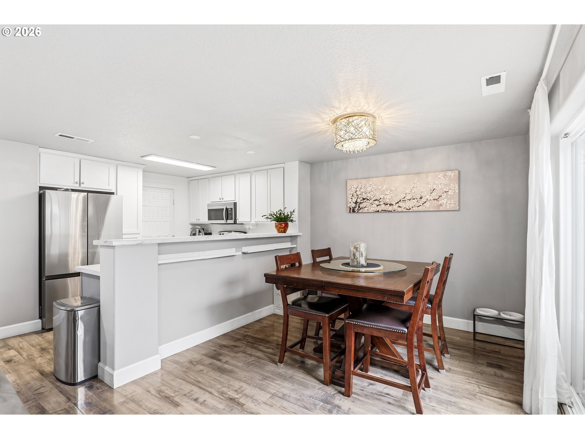17383 Southwest Vincent Street Beaverton, OR 97078 - Photo 5 of 19