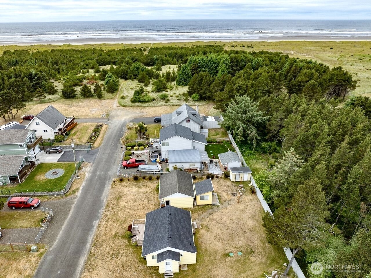 1215 199th Place Long Beach, WA 98631 - Photo 3 of 36
