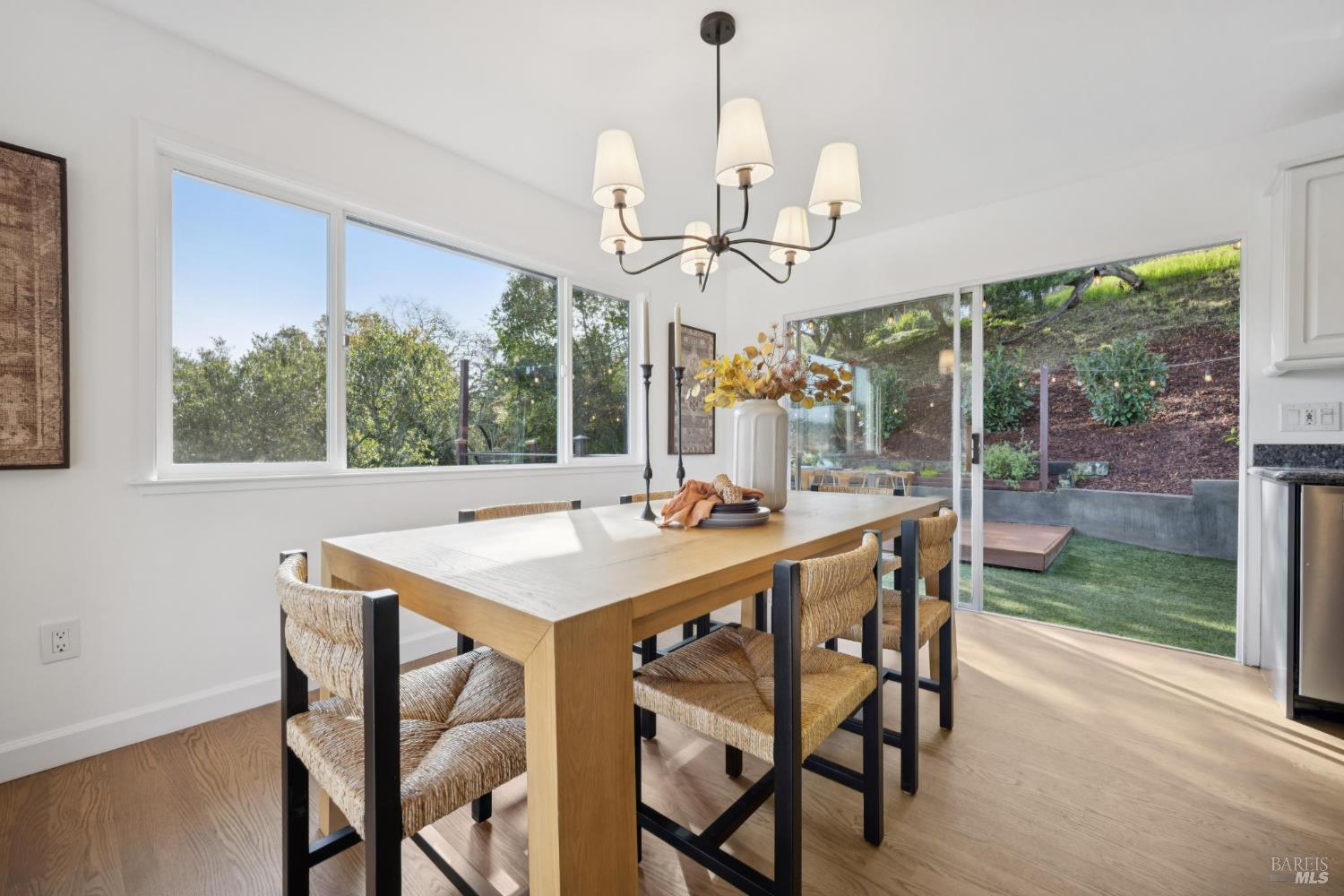 81 Rose Street San Rafael, CA 94901 - Photo 14 of 67 a view of a dining room and a table & chairs