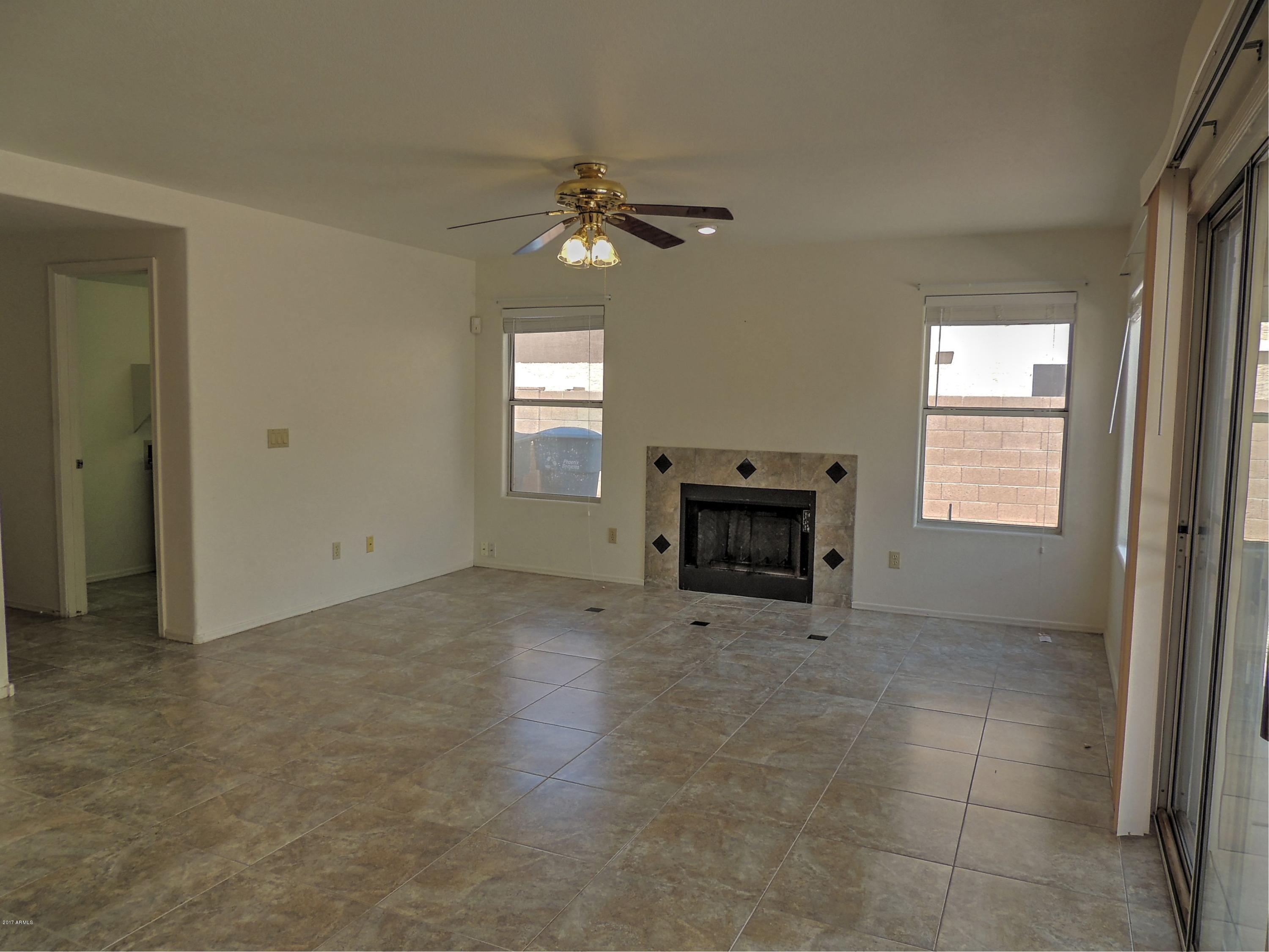 4237 East Rockledge Road Phoenix, AZ 85044 - Photo 11 of 26 11