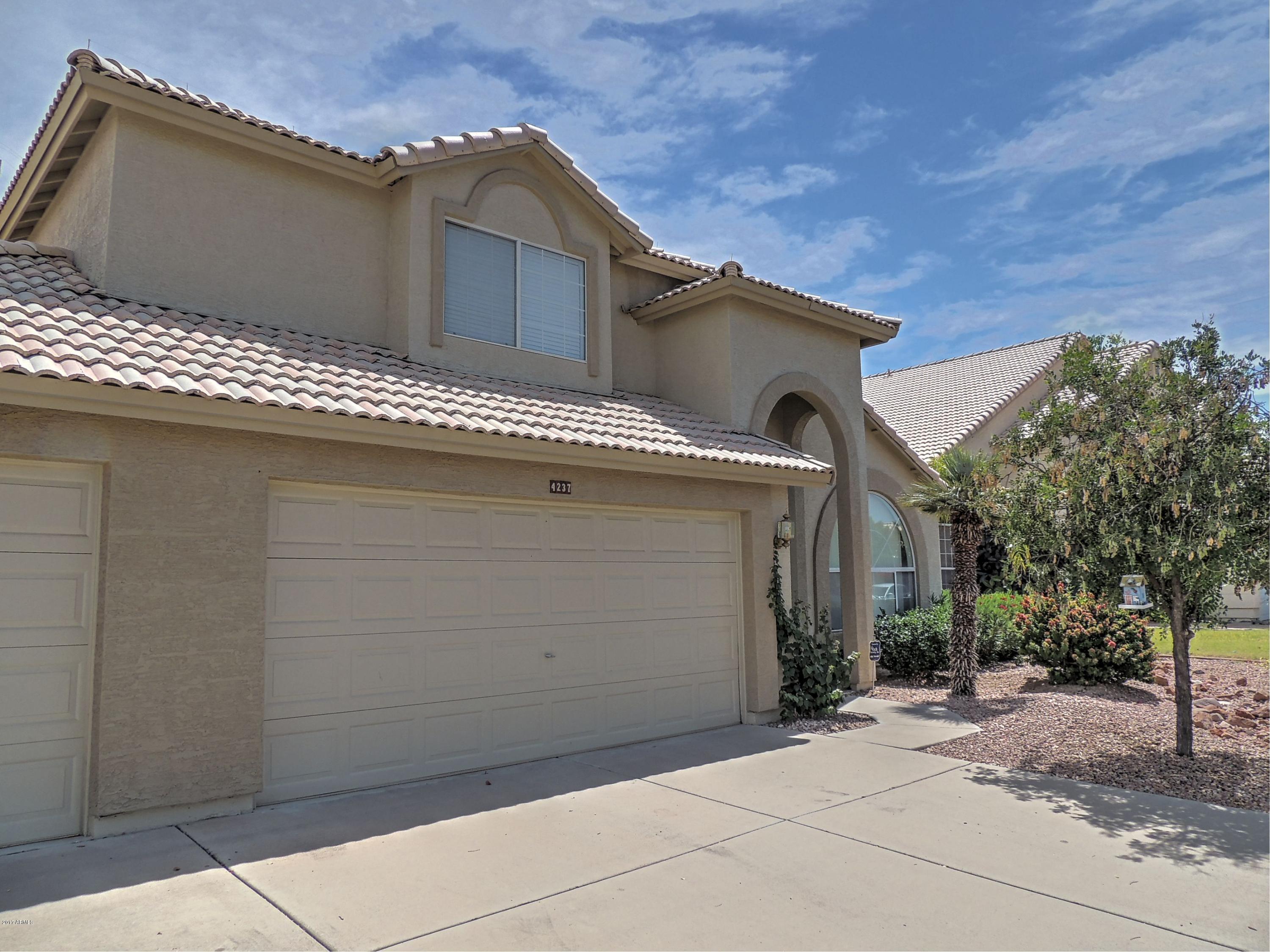 4237 East Rockledge Road Phoenix, AZ 85044 - Photo 2 of 26 2