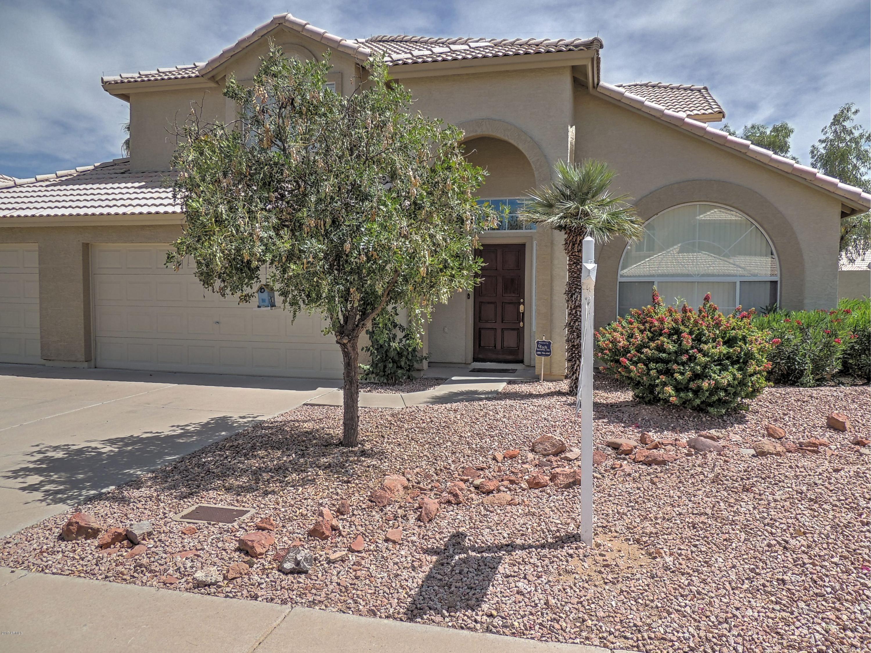 4237 East Rockledge Road Phoenix, AZ 85044 - Photo 3 of 26 3