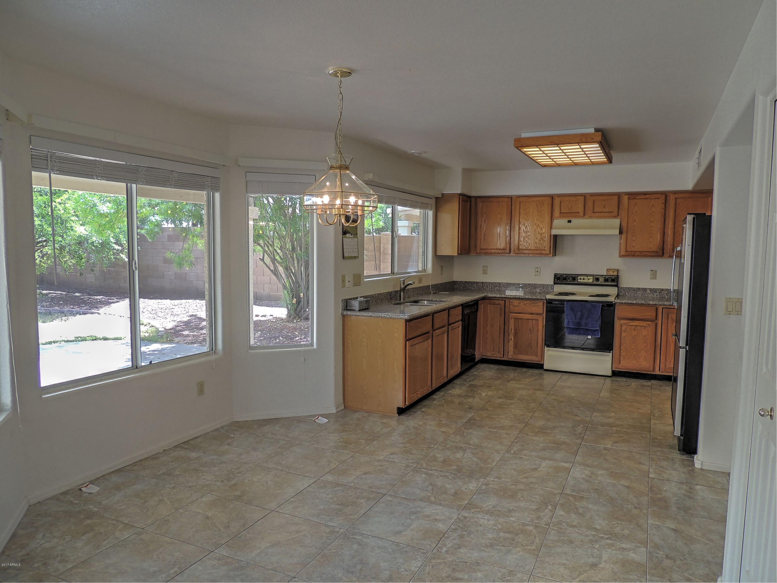 4237 East Rockledge Road Phoenix, AZ 85044 - Photo 8 of 26 8