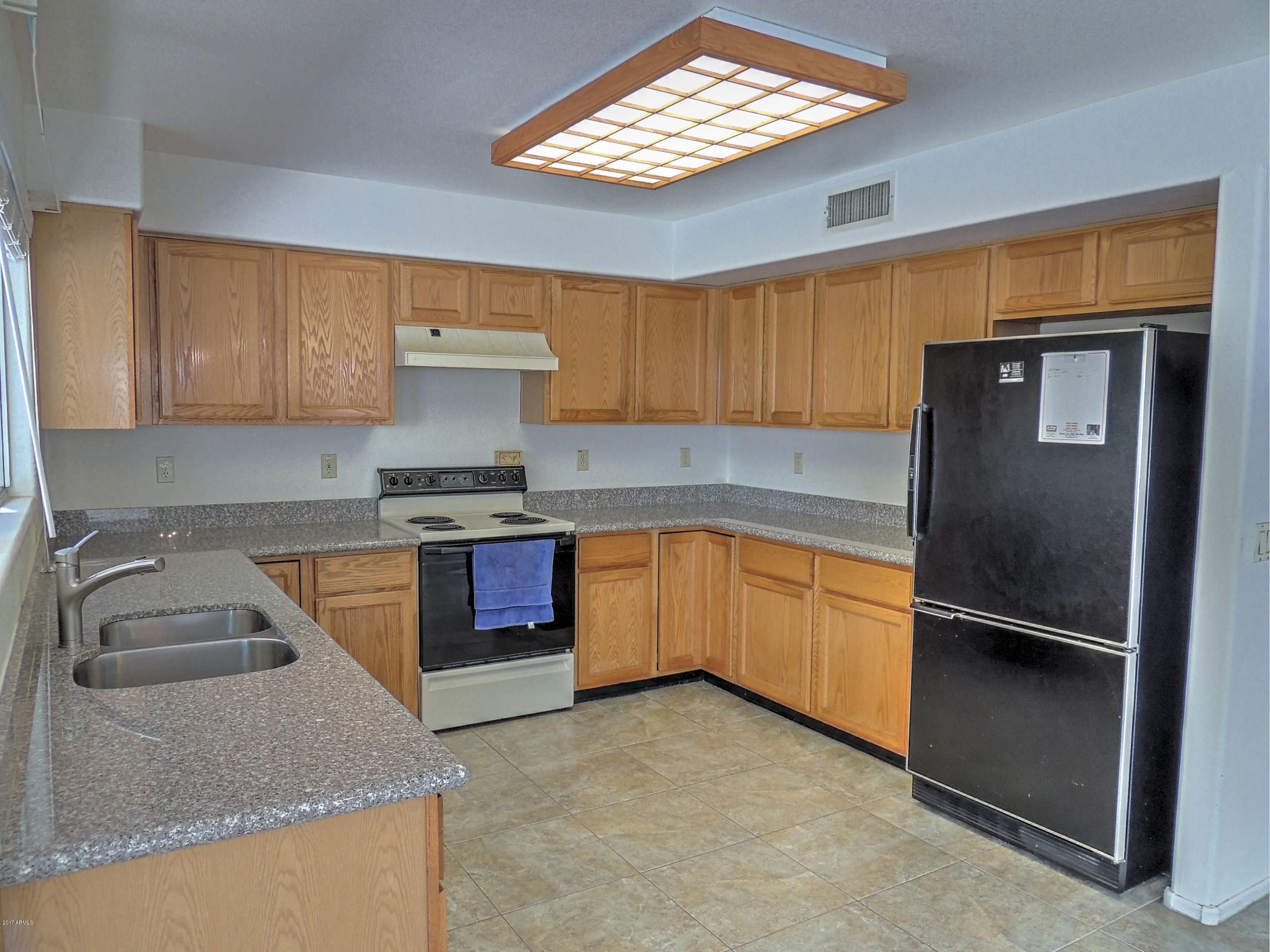 4237 East Rockledge Road Phoenix, AZ 85044 - Photo 9 of 26 9
