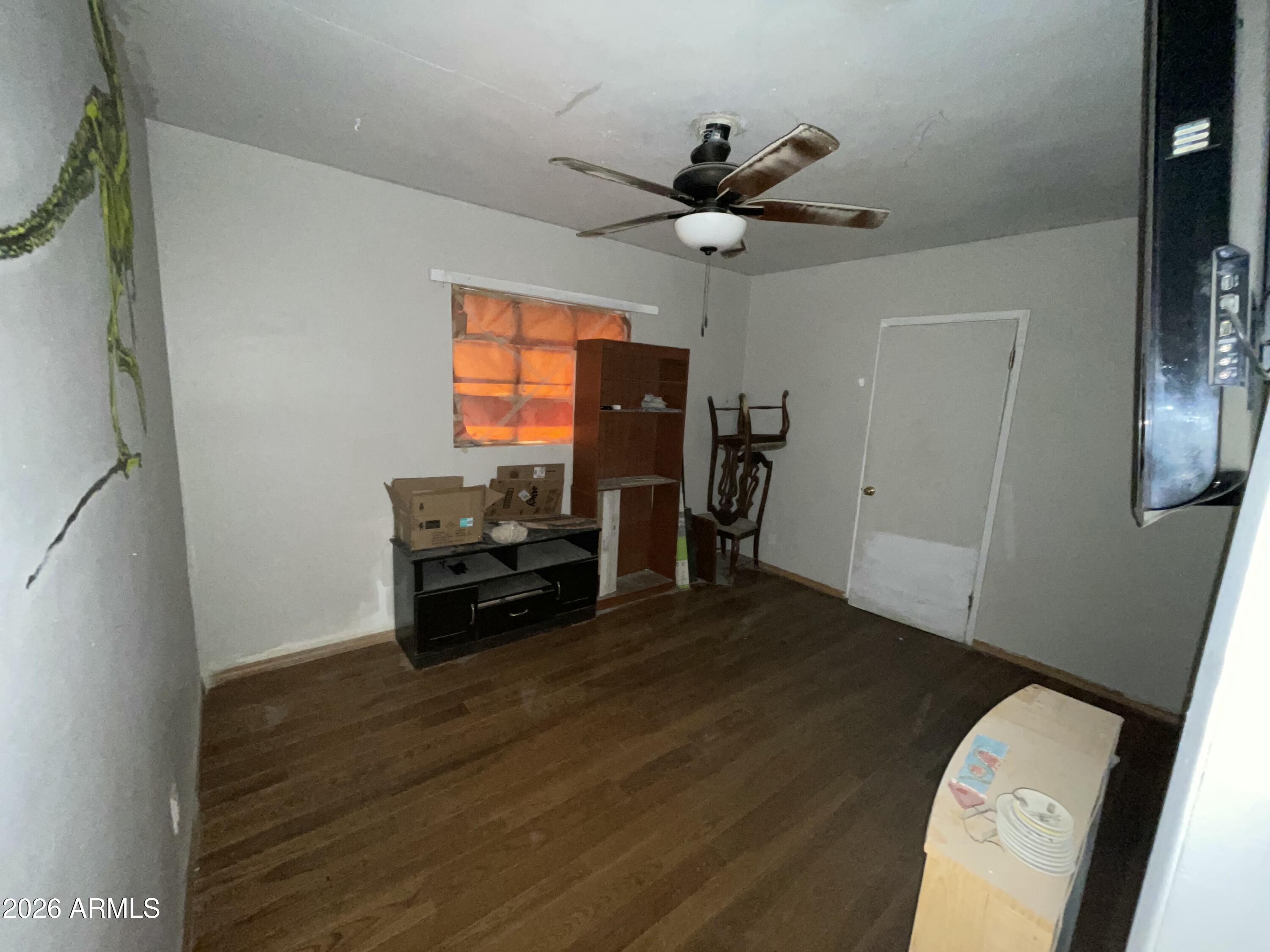 2038 East Cheery Lynn Road Phoenix, AZ 85016 - Photo 13 of 24 IMG_0482