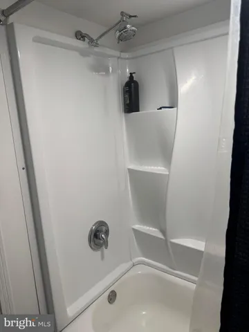 a view of livingroom with furniture