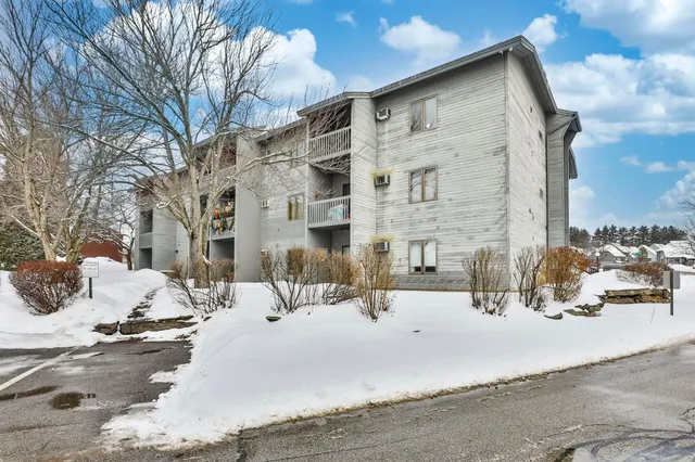 $220,000 | 5 Tsienneto Road, Unit 194, Derry, NH 03038