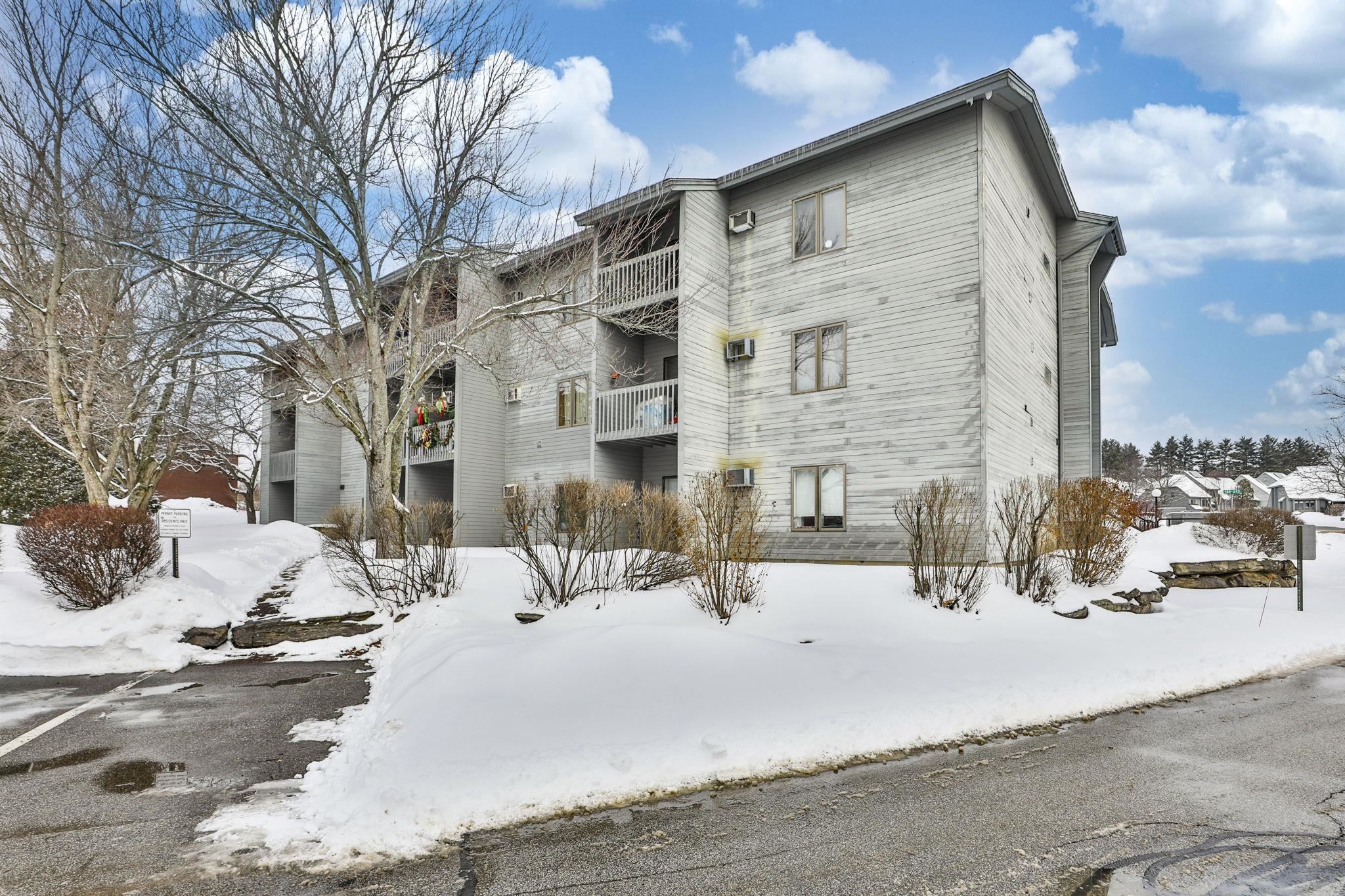 5 Tsienneto Road, Unit 194 Derry, NH 03038 - Photo 1 of 17