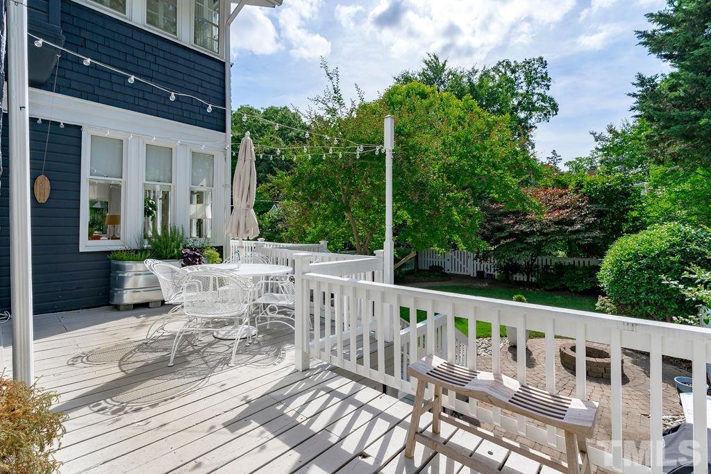 116 Hillcrest Road Raleigh, NC 27605 - Photo 18 of 30 a view of balcony with furniture