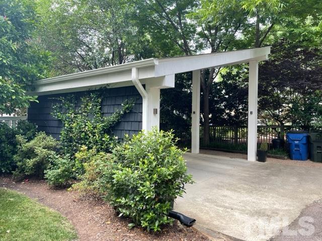 116 Hillcrest Road Raleigh, NC 27605 - Photo 25 of 30 a view of a garden