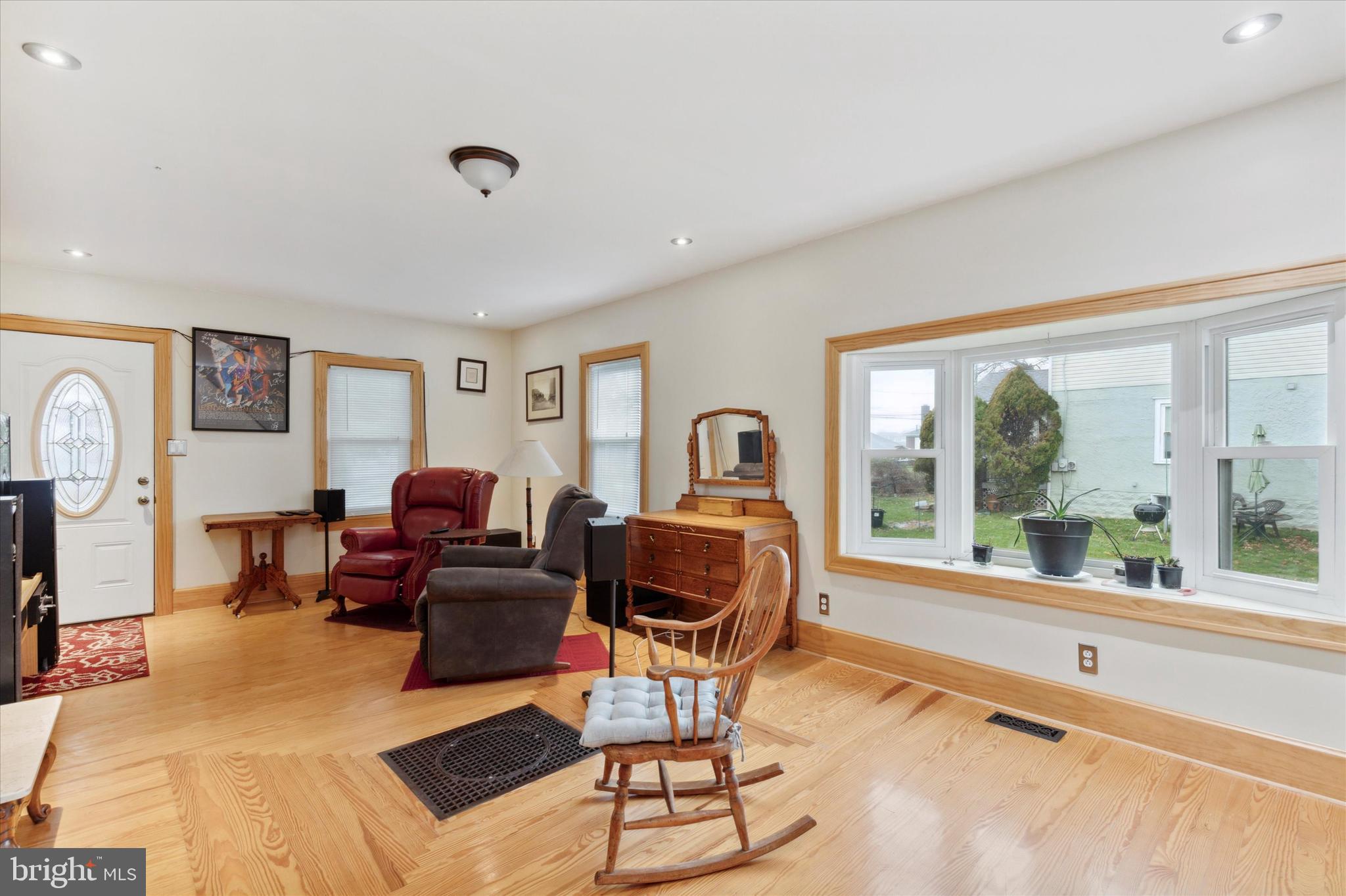 107 East Pothouse Road Phoenixville, PA 19460 - Photo 4 of 35 Gallery Image 4