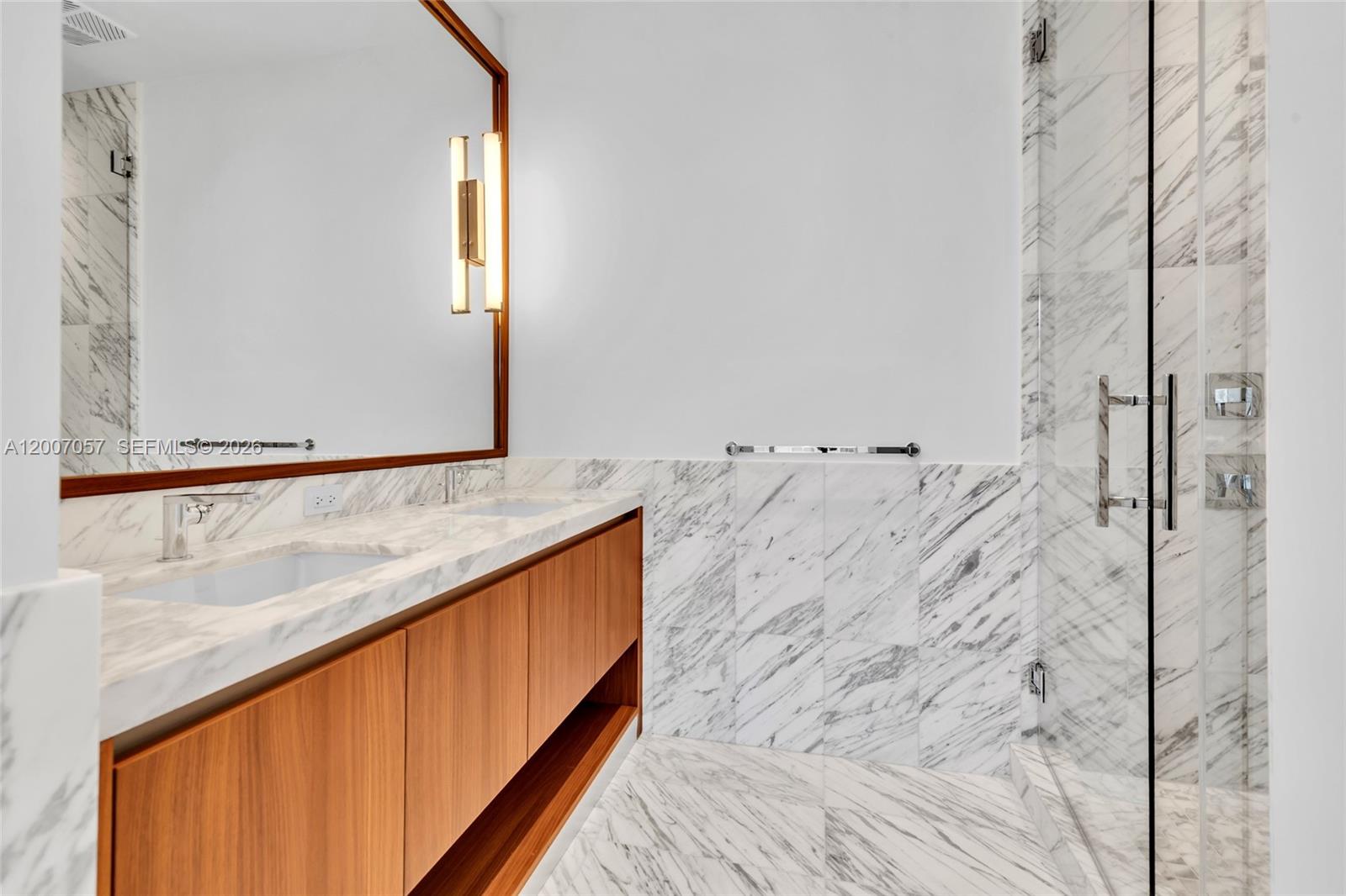 175 Southeast 25th Road, Unit 803 Miami, FL 33129 - Photo 10 of 16