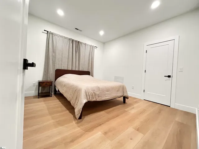 $315,000 | 706 Carolyn Drive, Clinton, SC 29325