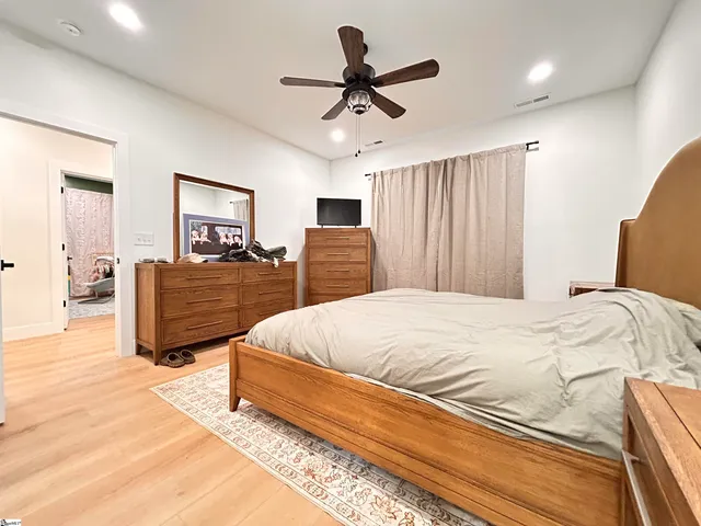 $315,000 | 706 Carolyn Drive, Clinton, SC 29325