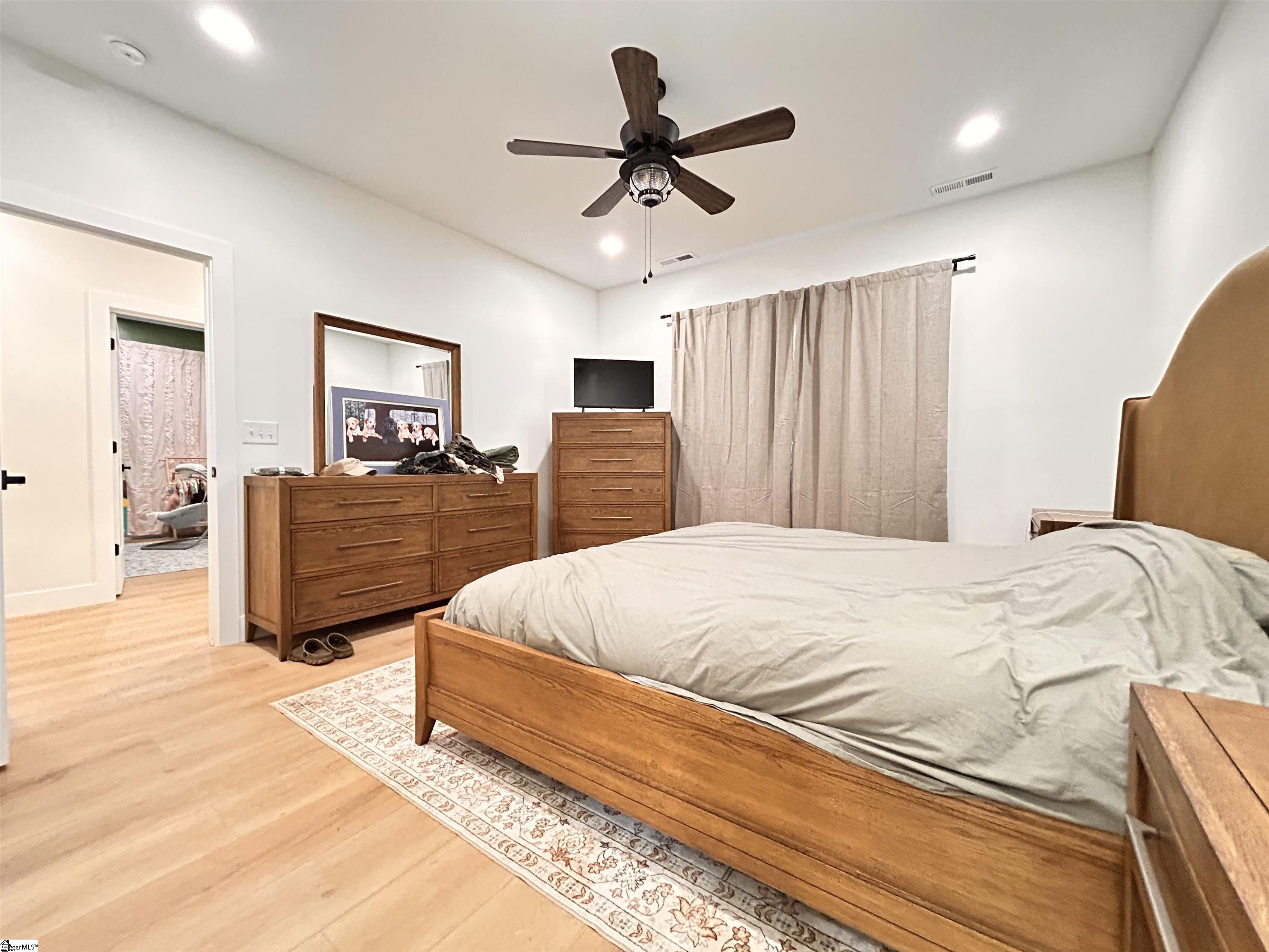 706 Carolyn Drive Clinton, SC 29325 - Photo 8 of 16