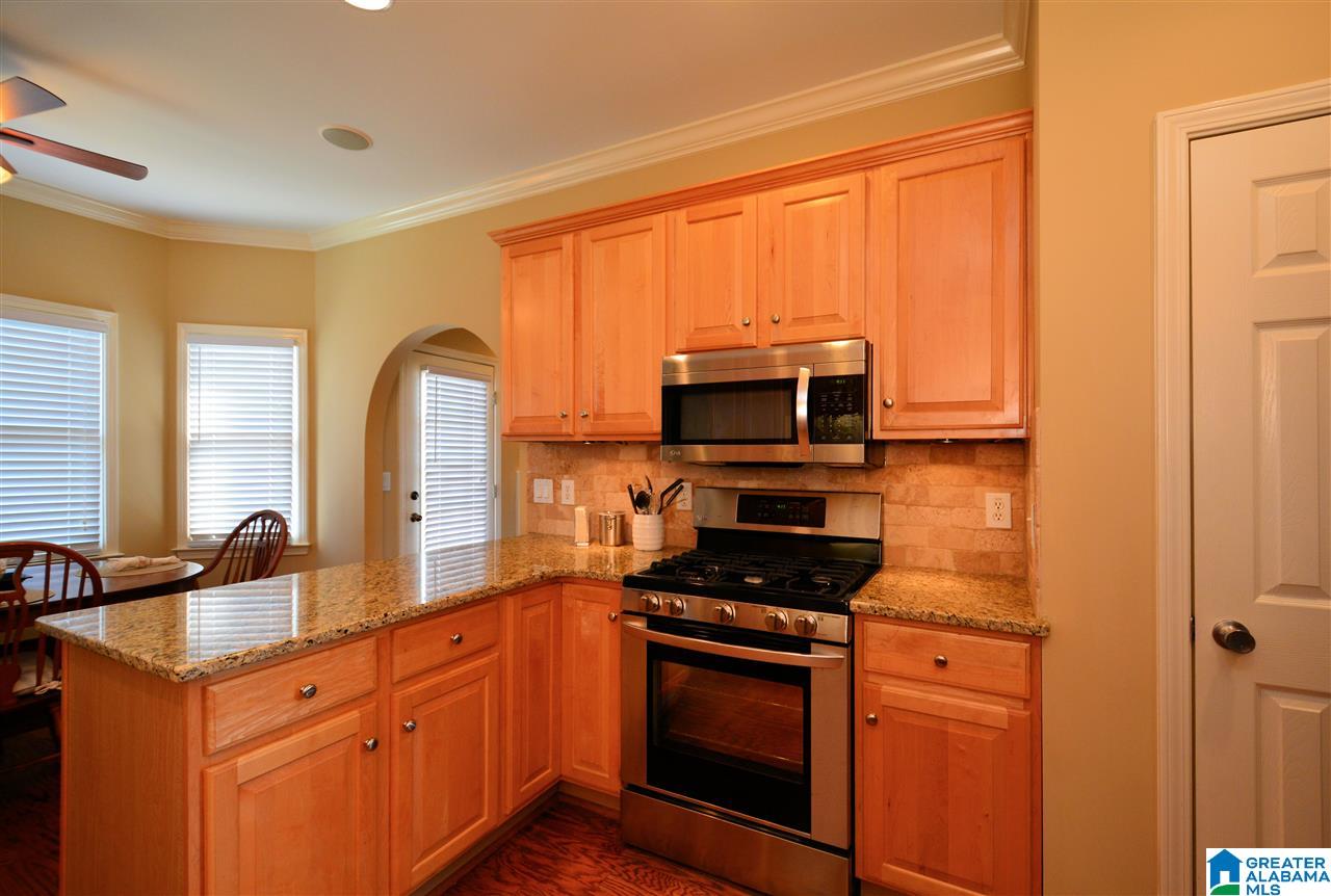 854 Meadow Ridge Lane, Unit 32 Birmingham, AL 35242 - Photo 14 of 37