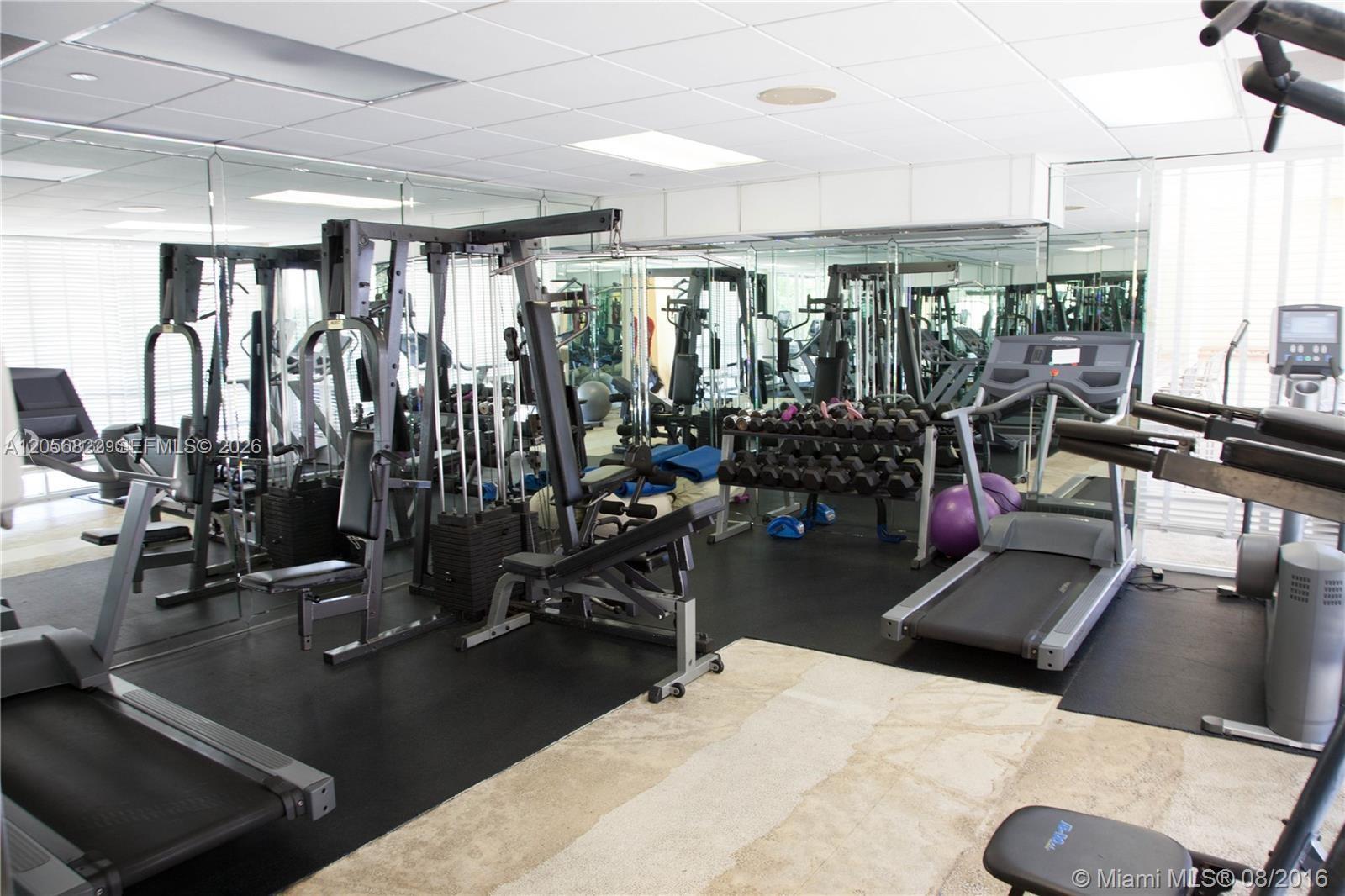 2351 Douglas Road, Unit 909 Miami, FL 33145 - Photo 14 of 14