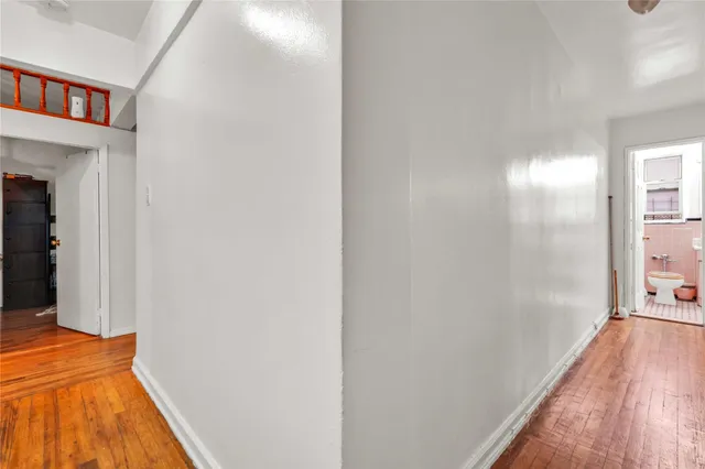 $575,000 | 42-25 80th Street, Unit 1F | Elmhurst