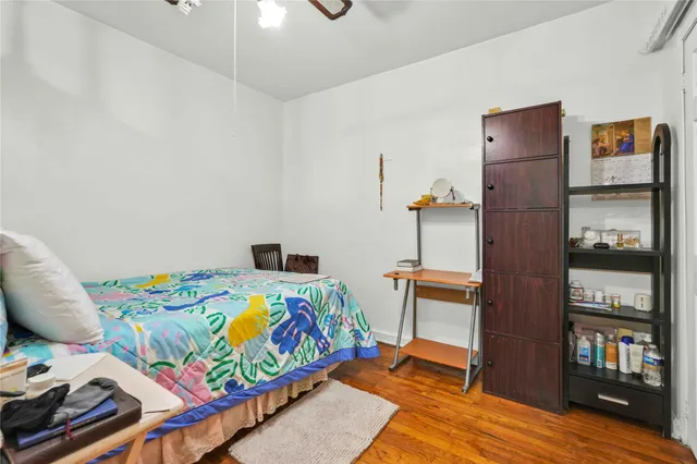 $575,000 | 42-25 80th Street, Unit 1F | Elmhurst