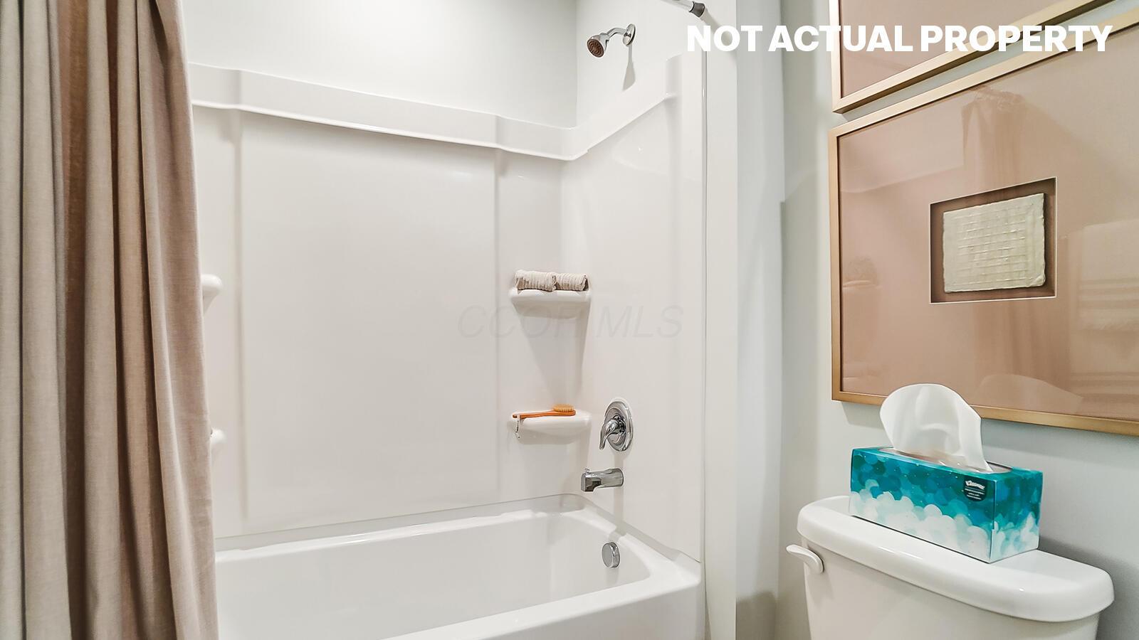 6488 Bellmouth Road Galloway, OH 43119 - Photo 10 of 49 Full Bathroom