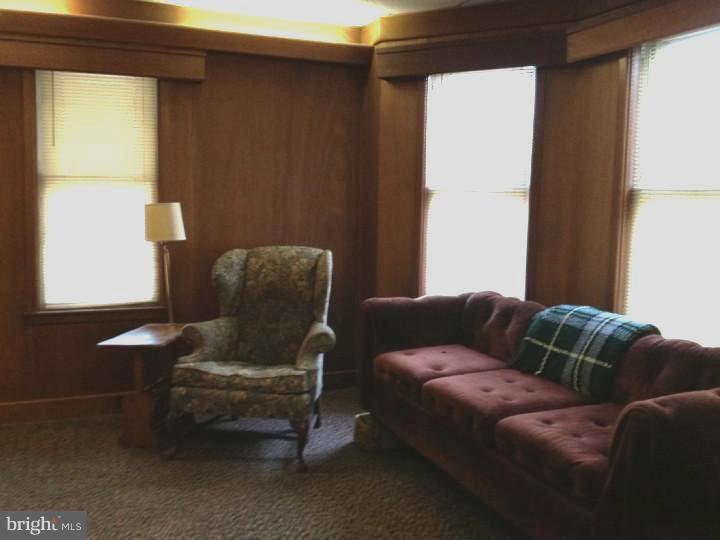 22 Princeton Road Audubon, NJ 08106 - Photo 13 of 25 Family Room