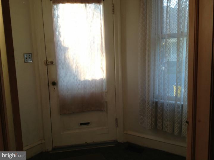 22 Princeton Road Audubon, NJ 08106 - Photo 19 of 25 Foyer