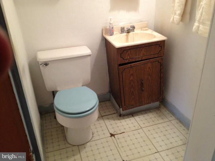 22 Princeton Road Audubon, NJ 08106 - Photo 20 of 25 Half Bath