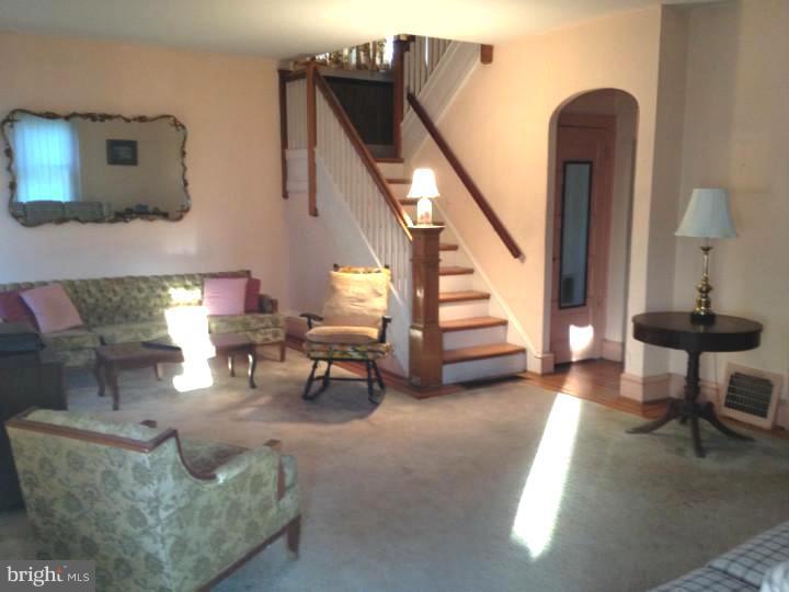 22 Princeton Road Audubon, NJ 08106 - Photo 6 of 25 Living Room