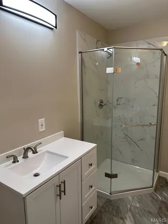 $2,295 | 7 Dana Drive, Florissant, MO 63033