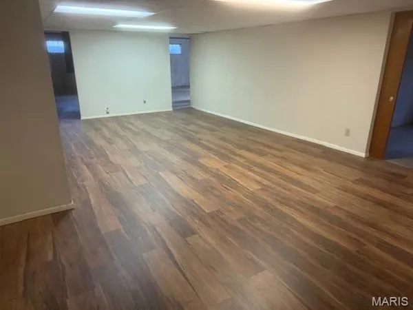 $2,295 | 7 Dana Drive, Florissant, MO 63033