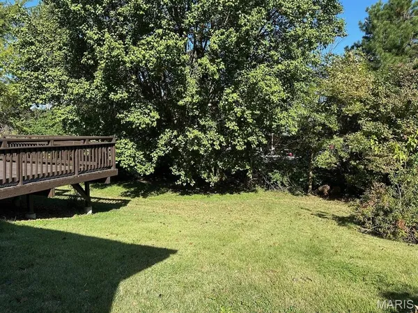 $2,295 | 7 Dana Drive, Florissant, MO 63033